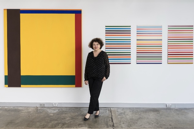 news article about Annette Larkin Fine Art